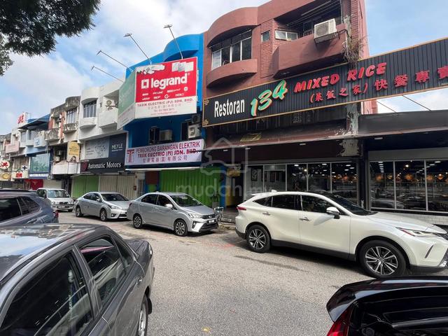 Jalan SS 24 /2 Taman Megah petaling Jaya shop lot Ground floor to let 1