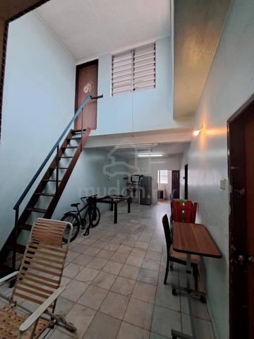 Single Storey End Lot House for Rent – Meru Near High School Klang 1