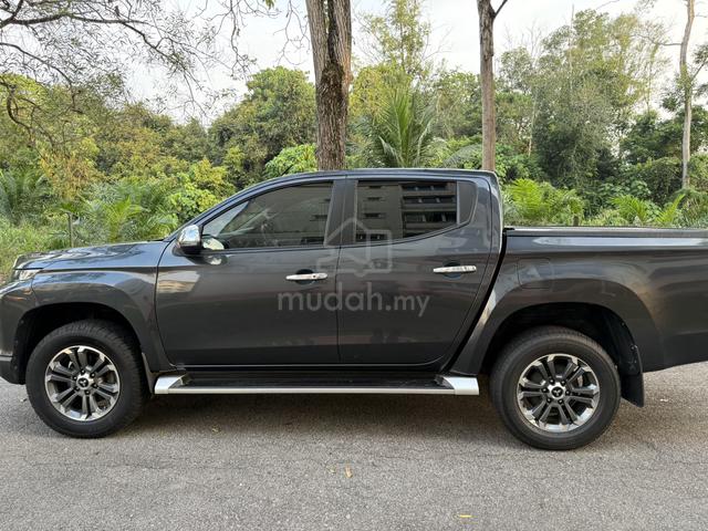 Mitsubishi TRITON VGT PREMIUM 2.4 AUTO 2021 - 5