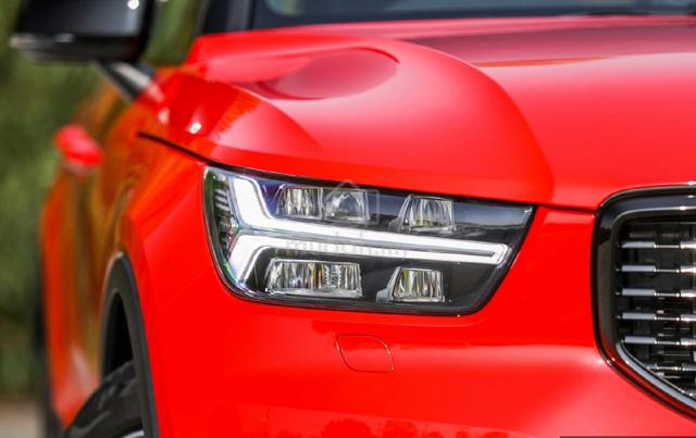 2022 Volvo XC40 1.5 RECHARGE T5 R-DESIGN (A) - 4