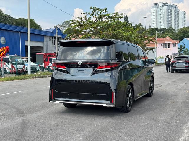 (GRADE 4.5A) Toyota VELLFIRE 2.4 Z PREMIER 2024 - 5