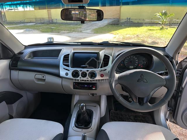 2012 Mitsubishi Triton Lite 2.5MT 4X2 KANOPI - 5
