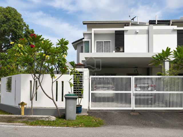 CORNER LOT LAMAN DELFINA 2 Storey Terrace For Sale 1