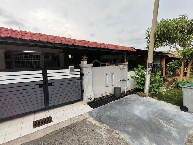 Single Storey Terrace, Taman Desa Rusa, Batu 4, Port Dickson, N9 1