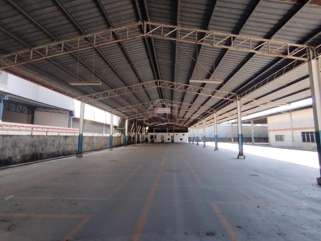1 Storey Warehouse with detached 2 storey office Mergong For Rent 1