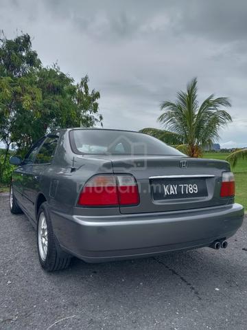 Honda ACCORD SV4 F20B - 2