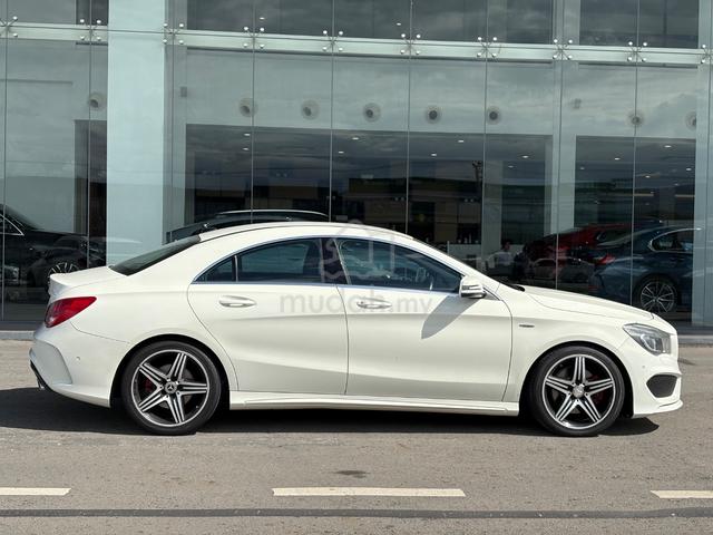 2015 Mercedes Benz GLA250 4MATIC (CBU) 2.0 (A) - 4