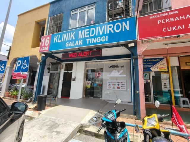 Shop lot Ground floor Medan 88 at bandar baru salak tinggi Selangor 1
