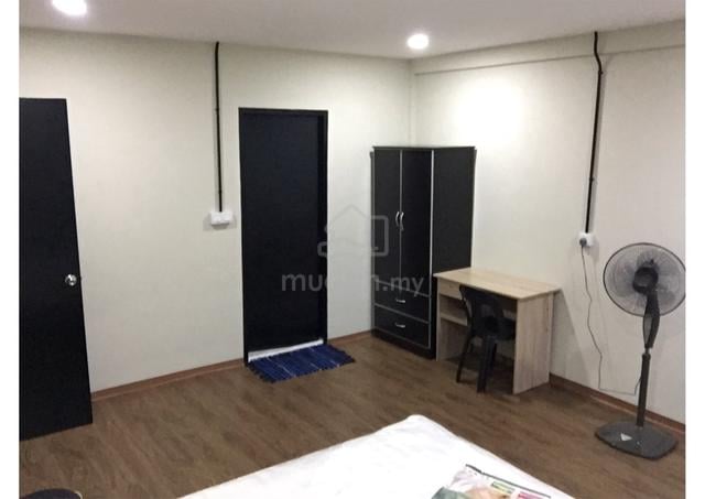 Master Bedroom for rent at Luyang (Landed Unit) 1