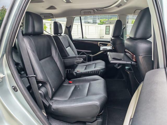 2018 Toyota INNOVA 2.0 X (A) WITH CAPTAIN SEAT !! - 5