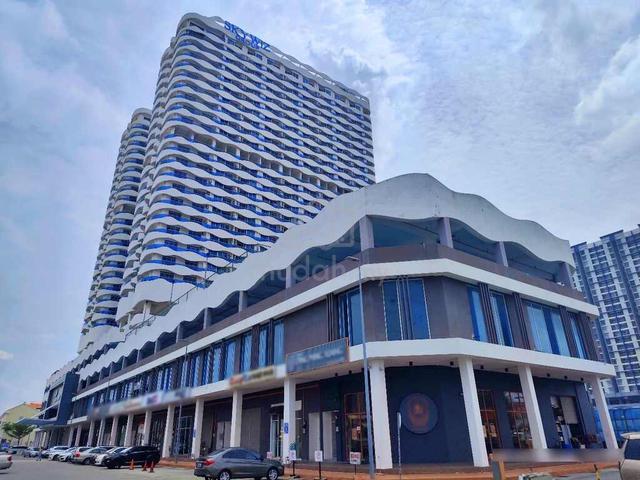 The Wave Residence 4