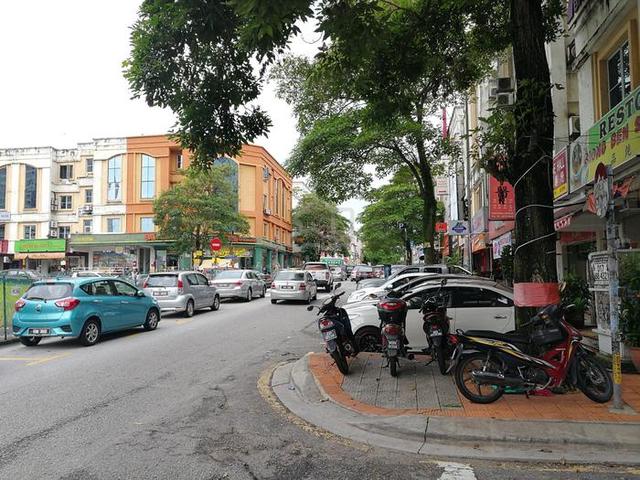 Medan Putra Business, 3rd Floor Office For Sale 1