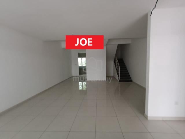 Tierra Residence Brand New 3 Storey Terrace Freehold Gated Guarded 1
