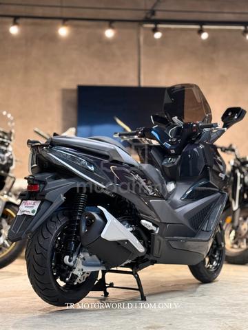 SYM CRUISYM 400 xmax forza adv - photo 24 of 42