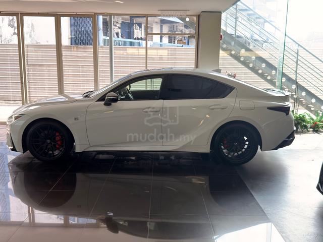 2023 Lexus IS300 2.0 F-SPORT MODE BLACK III (A)LOW - 2