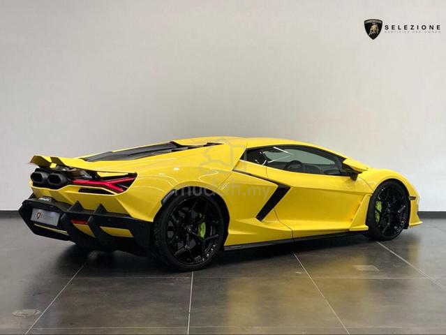 2025 Lamborghini REVUELTO 6.5 V12 APPROVE UNIT - 3