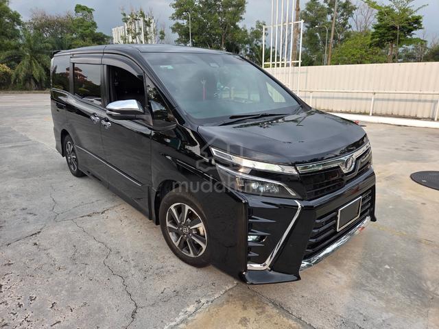 2019 Toyota Voxy 2.0 ZS Kirameki II Japan Alpine - 2