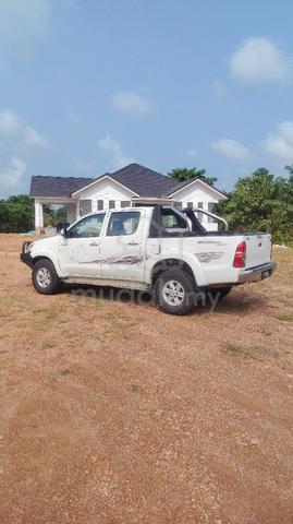 2011 Toyota HILUX 2.5 STD MY05 KUN25R FACELIFT (M) - 4