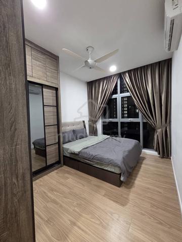 LakeFront Residence 1