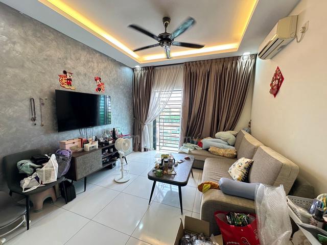 The Twin Residences @ Tampoi 1