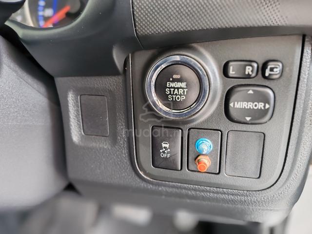 2013/18 Toyota WISH 1.8 S FACELIFT (A) FULL LOAN - 5