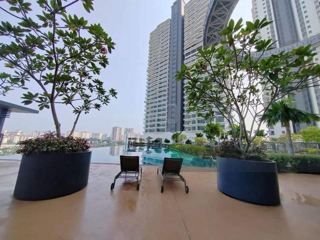 LINQ SKY RESIDENCES (Datum Jelatek) 1