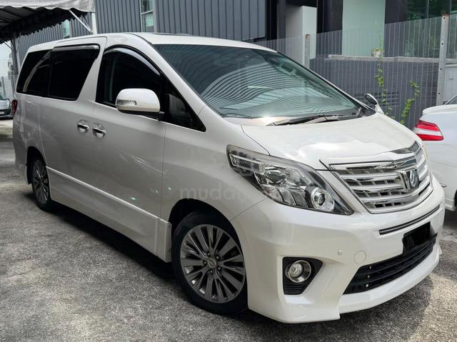Toyota ALPHARD 2.4 240S TYPE GOLD Sunroof Pwr Boot - 2