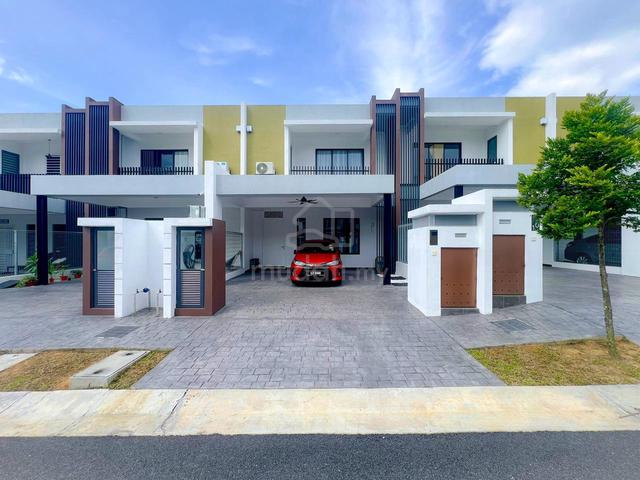 FULL FURNISH RENO Double Storey Terrace SERIMBA Bandar Bukit Mahkota 1