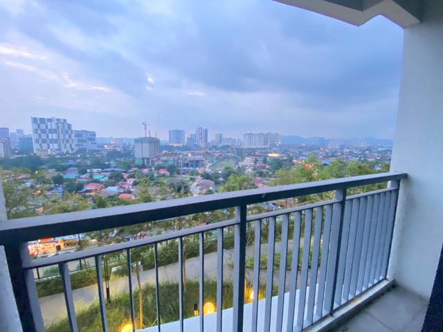 KL Traders Square Residences 1