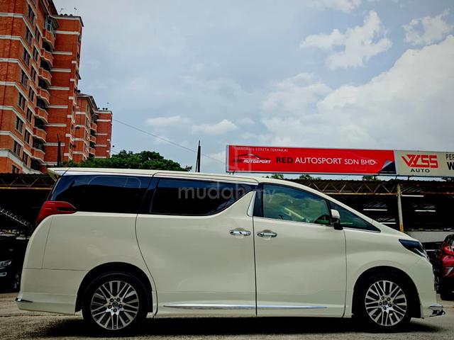 2017 Toyota ALPHARD 3.5 EXECUTIVE LOUNGE GGH30R - 3