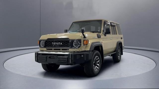2025 Toyota Land Cruiser 2.8 70 Series AX (A) - 5