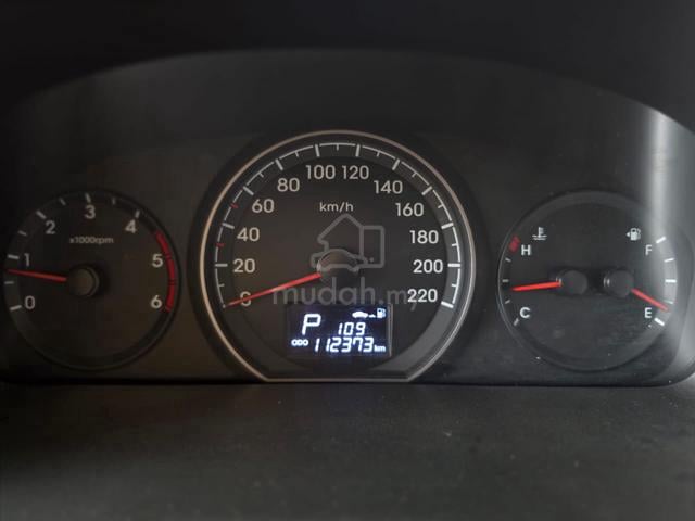 2017 Hyundai GRAND STAREX 2.5 ROYALE PREMIUM - 4