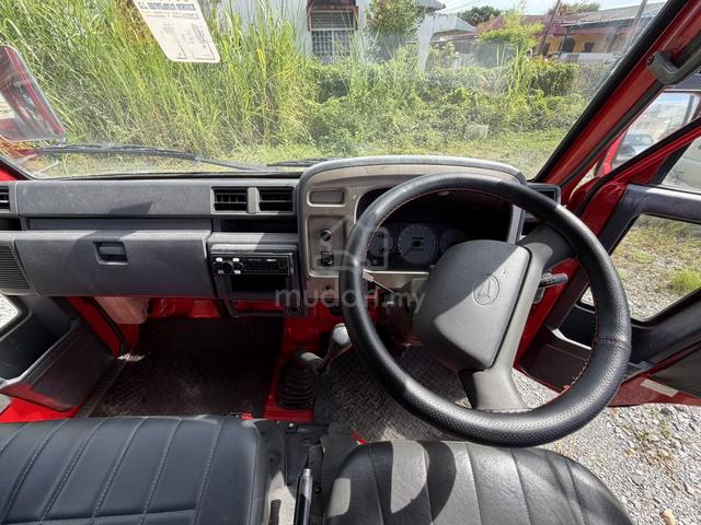 2005 Daihatsu Delta V58R-HS - photo 6 of 6