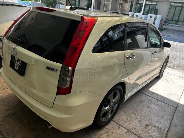 Honda Stream RSZ for SALE - 2