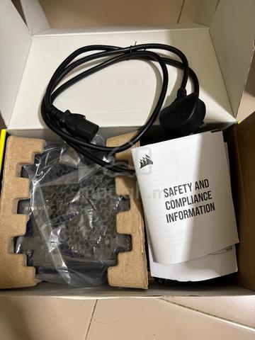 Corsair Rm650e Gold Rated Psu - photo 2 of 3