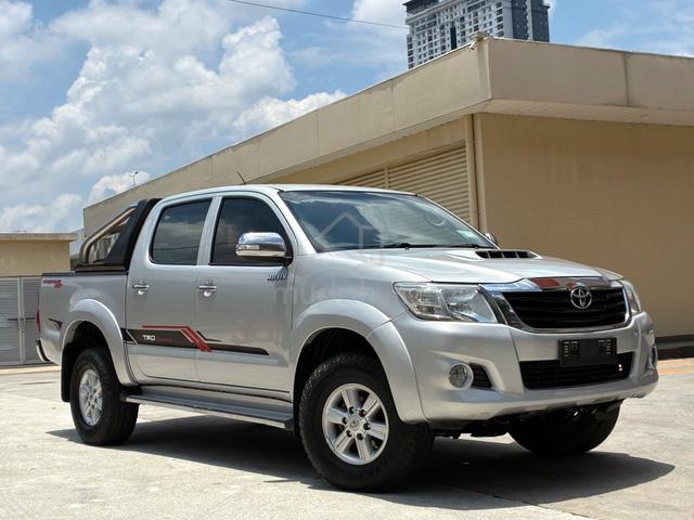 Toyota Hilux 2.5 A VNT Sportivo GR 4X4 Facelift - 3