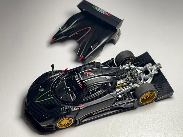 New AR Box 1/64 Pagani Zonda R Diecast Car - Hobby & Collectibles