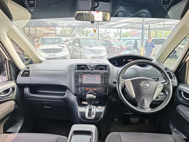 2013 Nissan SERENA FULL SPEC 2.0 (AUTO) - 4