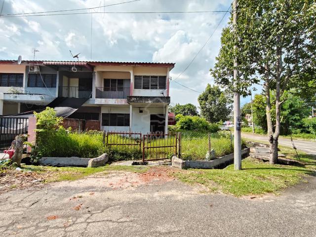 Corner Lot Taman Sri Bernam Hutan Melintang Perak 1