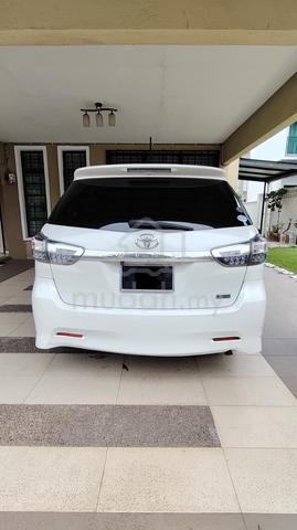 2011 Toyota WISH 1.8 S (A) - 4