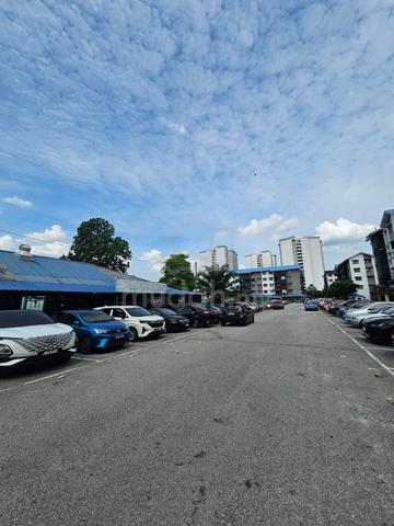 Taman Molek 1