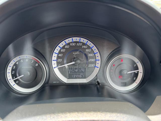 2013 Honda CITY 1.5 E FACELIFT (A) Carbon Fiber - 5