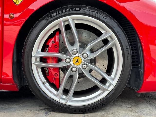 2016 Ferrari 488 GTB MANY EXTRAS / DIRECT OWNER - 5