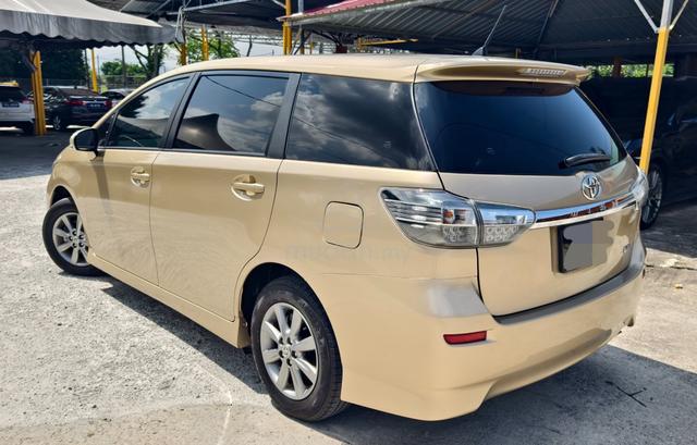 2012 Toyota WISH 1.8 S FACELIFT boleh loan kedai - 2