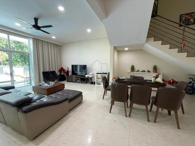 D Banyan Residency / B'Banyan / Pool Villa / 4+1 Bedroom / at KK Town 1