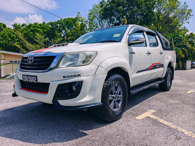 2015 Toyota HILUX 2.5 G VNT DOUBLE CAB (A) - 2
