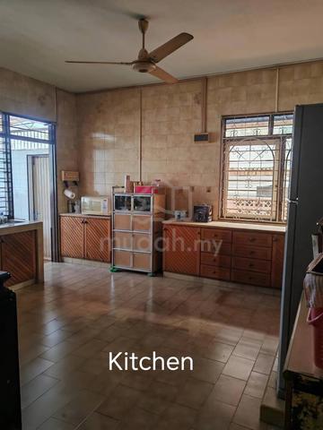 Greenlane 3 Storey semi D Medan Tembaga, Prime Location 1