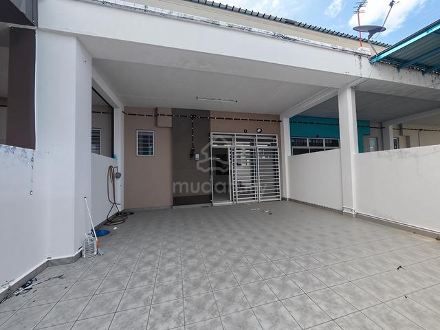 Rumah Teres 2 Tingkat Untuk Dijual di Taman Mengkibol, Kluang 1