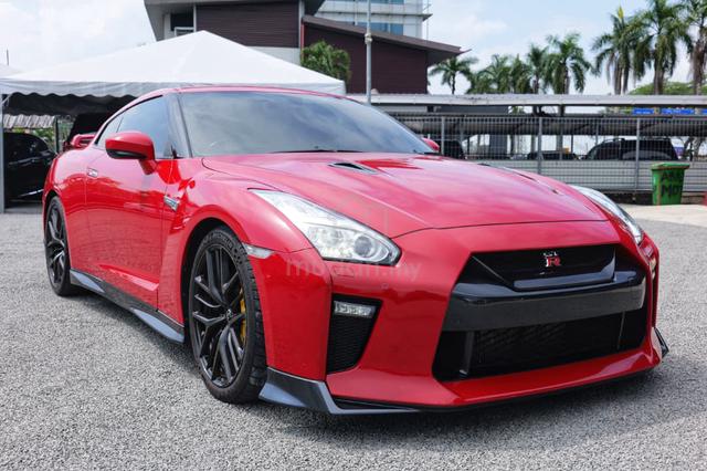 2018 Nissan GTR 3.8 BLACK EDITION UK SPEC 22K KM! - 1