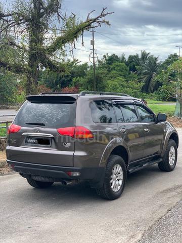 2012 Mitsubishi PAJERO 2.5 SPORT VGT (A) - 5